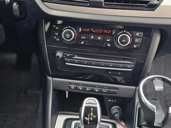 2013 BMW X1 20i I (E84) Рестайлинг, синий - вид 10