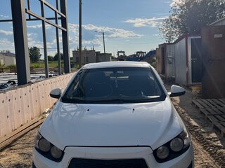 2014 Chevrolet Aveo II, белый, 390000 рублей, вид 1