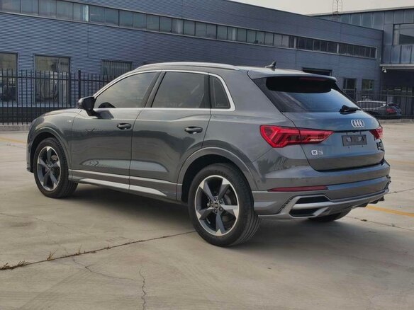 2023 Audi Q3 35 TFSI II (F3), серый - вид 4