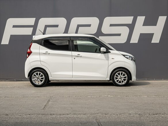 2019 Nissan Dayz II, белый - вид 4