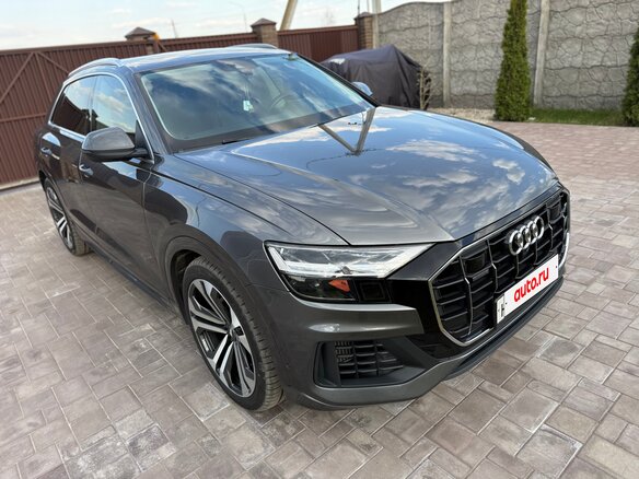 2018 Audi Q8 55 TFSI I (4M), серый, 5100000 рублей - вид 4