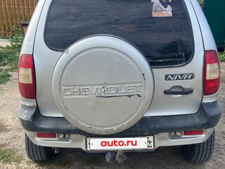 2004 Chevrolet Niva I, серебристый, 200000 рублей, вид 3