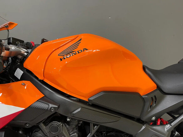 2022 Honda CBR 650R, оранжевый, 860000 рублей - вид 16