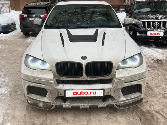 2011 BMW X6 35i 8-speed I (E71), белый - вид 1