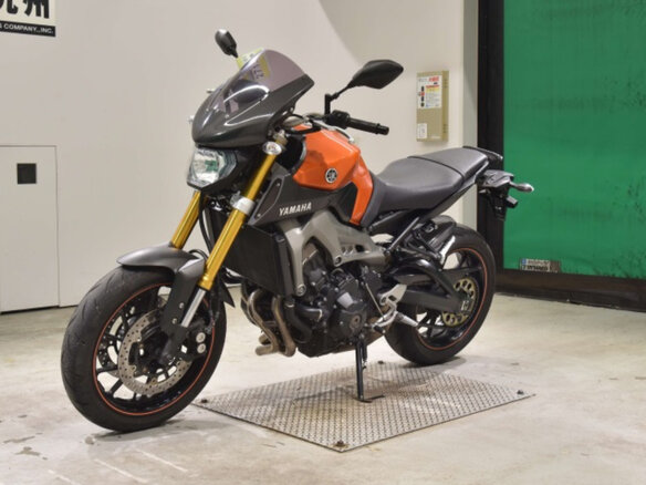 2016 Yamaha MT-09 (FZ-09), оранжевый