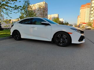 2019 Honda Civic X Рестайлинг, белый, 1800000 рублей, вид 5