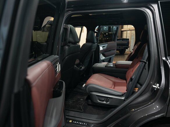 2025 Infiniti QX80 II, серый, 17990000 рублей - вид 18