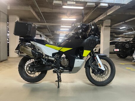 2022 Husqvarna Norden 901, серый, 920000 рублей, вид 2