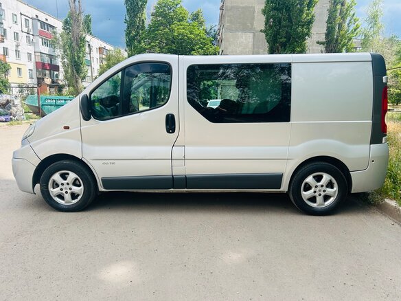 2007 Renault Trafic II Рестайлинг, серебристый, 1450000 рублей - вид 7