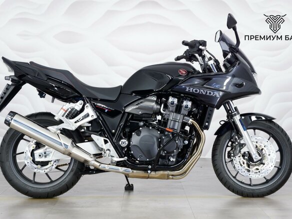 2026 Honda CB 1300, чёрный