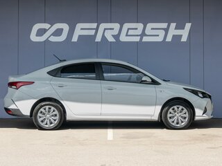 2020 Hyundai Solaris II Рестайлинг, белый, 1620000 рублей, вид 5