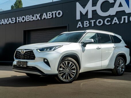 Toyota Highlander IV (XU70)