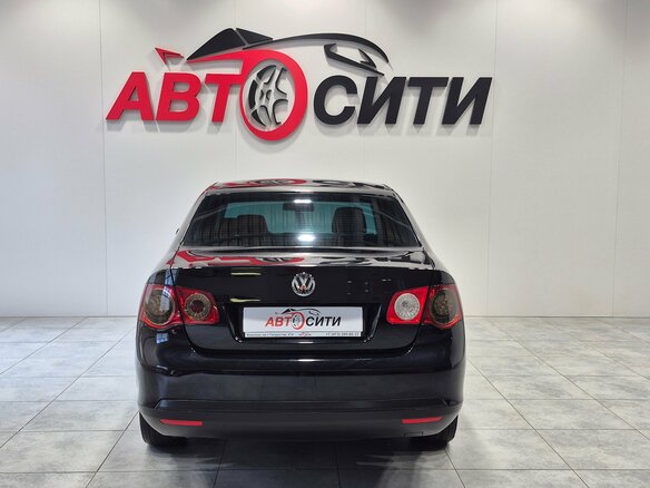 2010 Volkswagen Jetta V, чёрный, 699000 рублей - вид 6