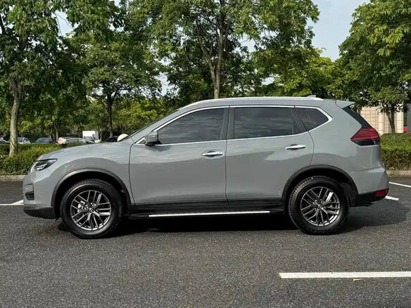 2025 Nissan X-Trail III Рестайлинг 2, серый - вид 4