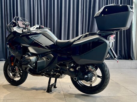 2025 BMW R 1300 RT, чёрный, 3570000 рублей, вид 3
