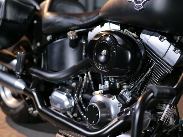 2010 Harley-Davidson Fat Boy, чёрный, 1640000 рублей - вид 17