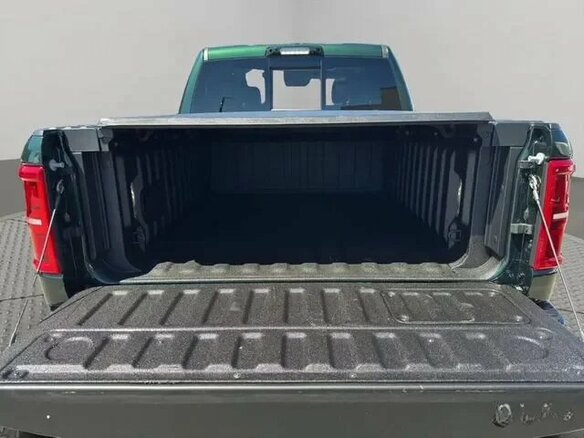 2026 Ram 1500 Crew Cab V Рестайлинг, зелёный, 10490000 рублей - вид 15