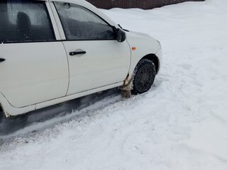 2012 Lada (ВАЗ) Granta I, белый, 300000 рублей, вид 2