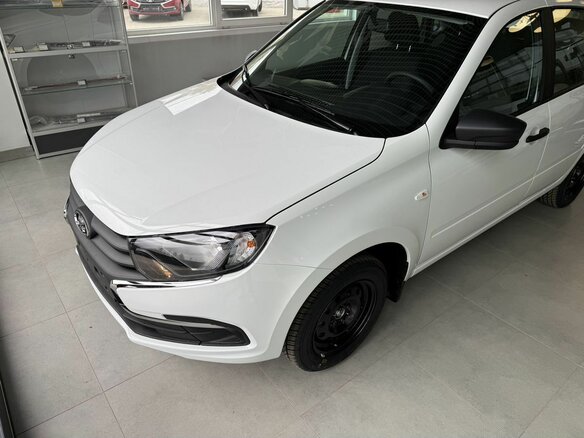 2026 Lada (ВАЗ) Granta I Рестайлинг, белый - вид 10