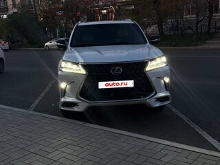 2019 Lexus LX 570 III Рестайлинг 2, белый, 11000000 рублей, вид 4