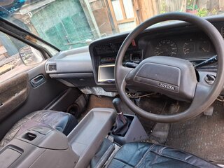 1992 Toyota HiAce H100, белый, 159000 рублей, вид 3
