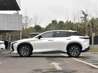 2023 Lexus RZ 450e, белый, 5950000 рублей, вид 5