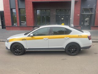 2019 Skoda Octavia III (A7) Рестайлинг, белый, 1700000 рублей, вид 4