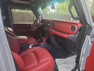 2022 Jeep Wrangler IV (JL), серебристый, 6300000 рублей, вид 4