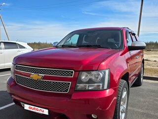 2012 Chevrolet Tahoe 6AT III, красный, 2500000 рублей, вид 3
