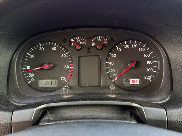 2002 Volkswagen Golf IV, синий, 375000 рублей - вид 17