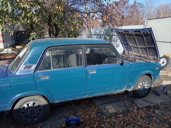 2001 Lada (ВАЗ) 2107, голубой, 80000 рублей - вид 1