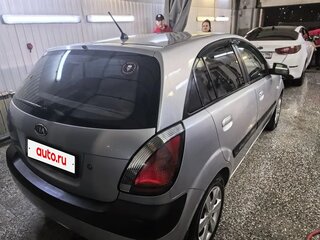 2006 Kia Rio II, серебристый, 399000 рублей, вид 5