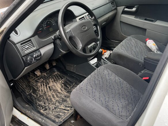 2010 Lada (ВАЗ) Priora I, белый, 167000 рублей - вид 5