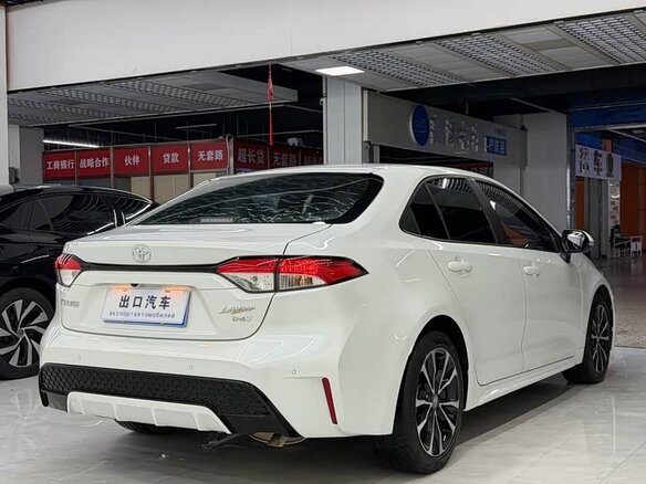 2022 Toyota Levin XII (E210), белый, 1250000 рублей - вид 3