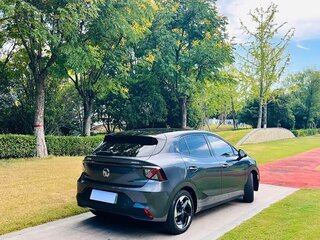 2026 MG 4 EV 42.8 kWh II, серый, 1510000 рублей, вид 5
