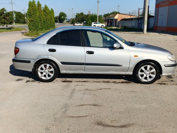 2002 Nissan Almera II (N16) Рестайлинг, серебристый - вид 3