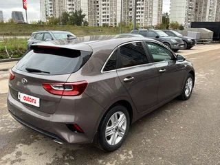 2019 Kia Ceed III, коричневый, 1690000 рублей, вид 4