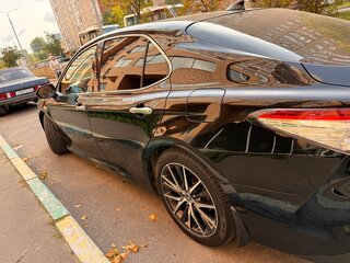 2021 Toyota Camry VIII (XV70) Рестайлинг, чёрный, 2950000 рублей, вид 4
