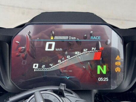 2026 BMW M 1000 RR, чёрный, 4800000 рублей, вид 3