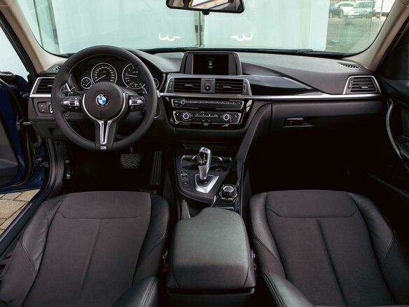 2018 BMW 3 серии 320i VI (F3x) Рестайлинг, синий, 2025000 рублей - вид 25