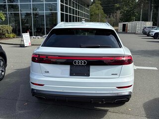 2025 Audi Q8 55 TFSI I (4M) Рестайлинг, белый, 10224000 рублей, вид 4