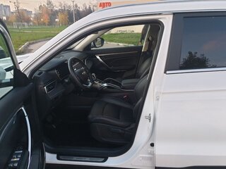 2024 Geely Atlas Pro, белый, 2250000 рублей, вид 5