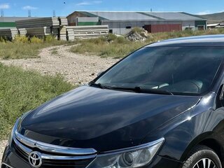 2016 Toyota Camry VII (XV50) Рестайлинг, чёрный, 1870000 рублей, вид 1