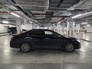 2017 Toyota Camry VII (XV50) Рестайлинг, чёрный, 1950000 рублей, вид 2