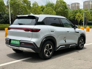2025 BYD Yuan Up 45.12 kWh, серый, 1770000 рублей, вид 3
