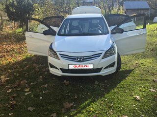 2016 Hyundai Solaris I Рестайлинг, белый, 600000 рублей, вид 4
