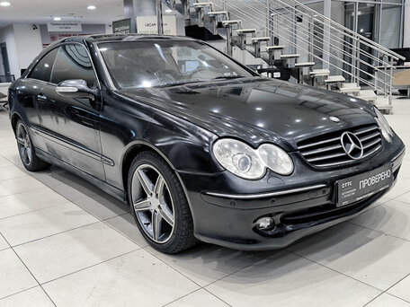 2004 Mercedes-Benz CLK-Класс 200 II (W209), чёрный, 450000 рублей, вид 3