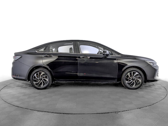 2023 BAIC U5 Plus, чёрный, 650000 рублей - вид 3
