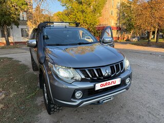 2017 Mitsubishi L200 V, серый, 2120000 рублей, вид 4