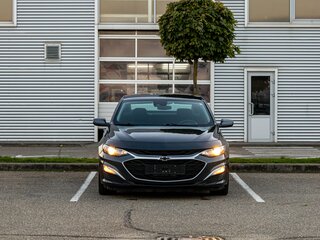 2020 Chevrolet Malibu IX Рестайлинг, серый, 1795000 рублей, вид 2